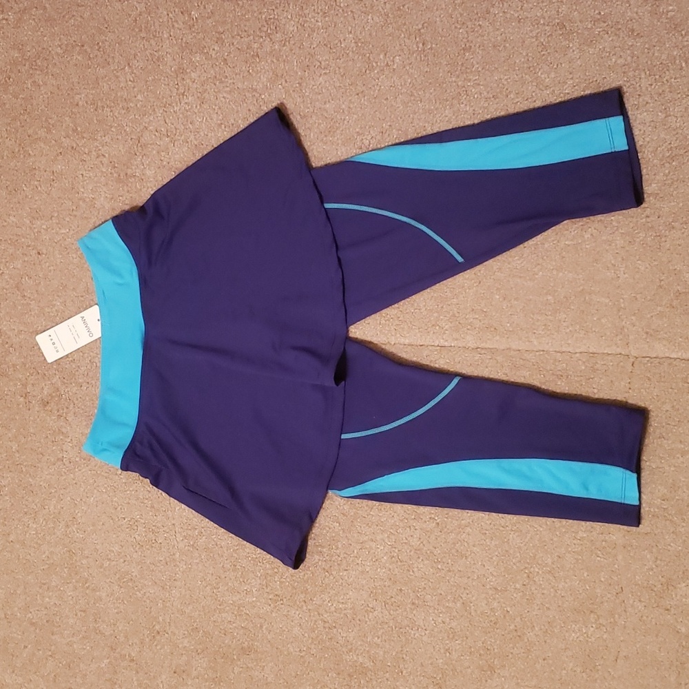 NWT Anivivo Women's Cycling Skirted Capris